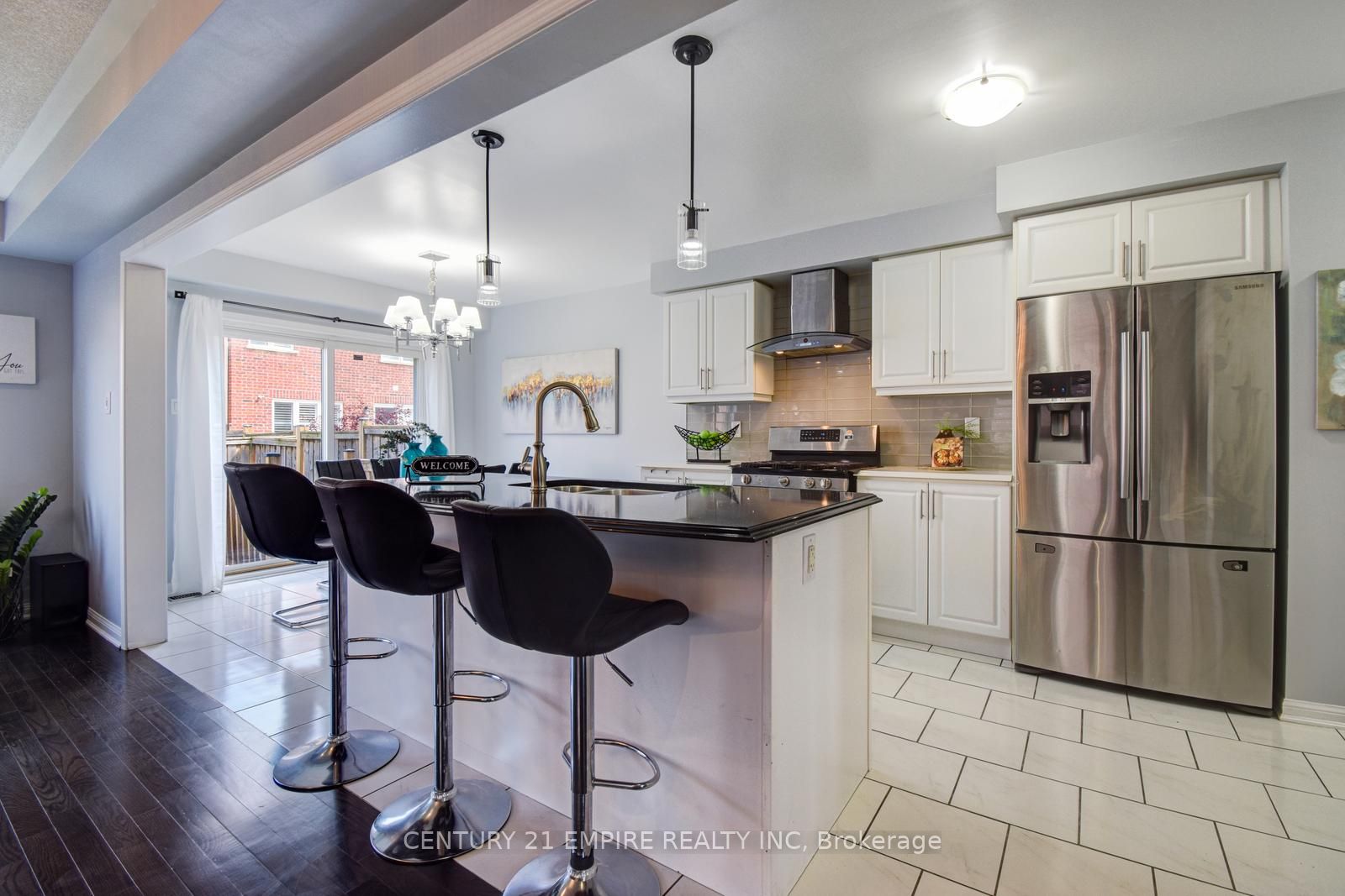 31 Tribune Dr