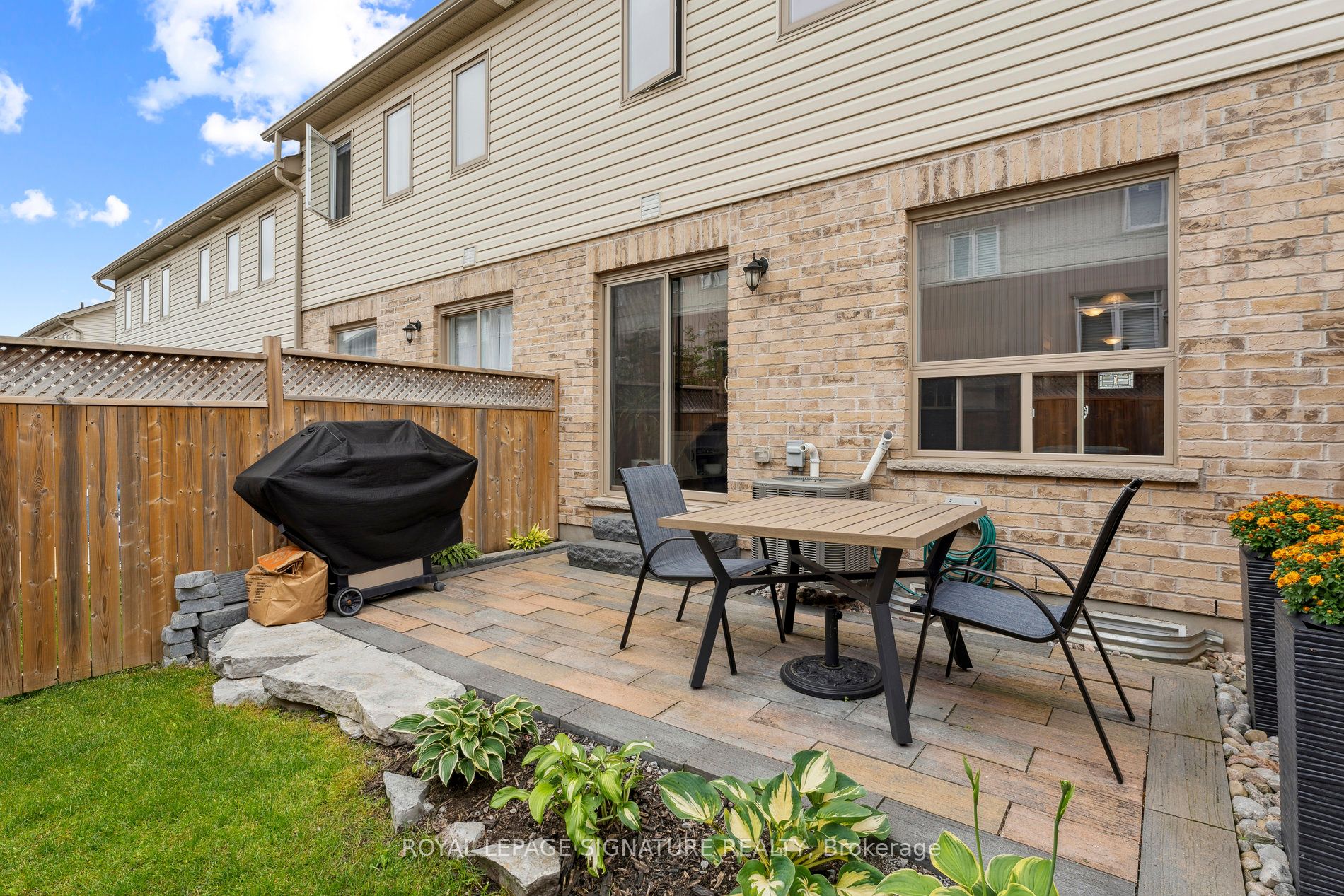 124 Parkinson Cres, #61