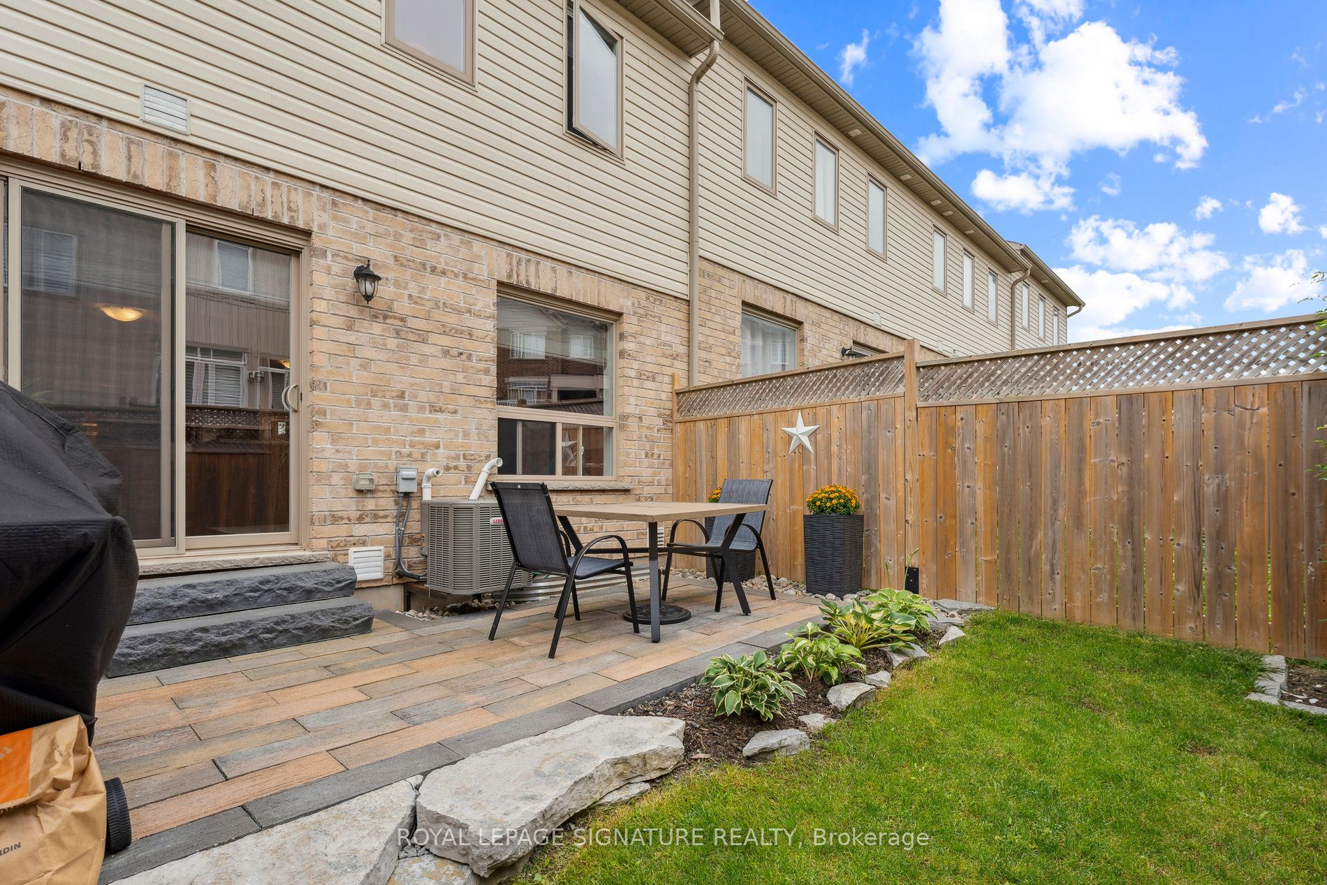 124 Parkinson Cres, #61