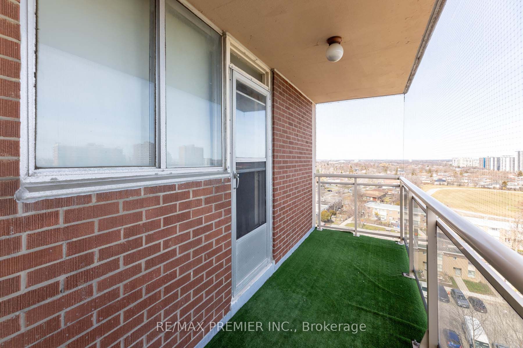 49 Silverstone Dr, #1108