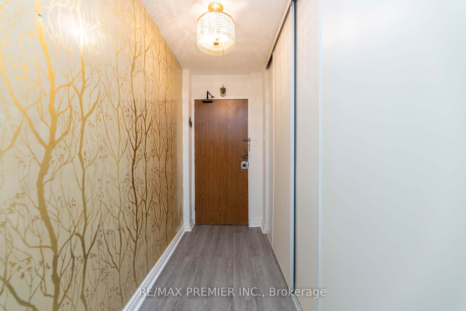 49 Silverstone Dr, #1108