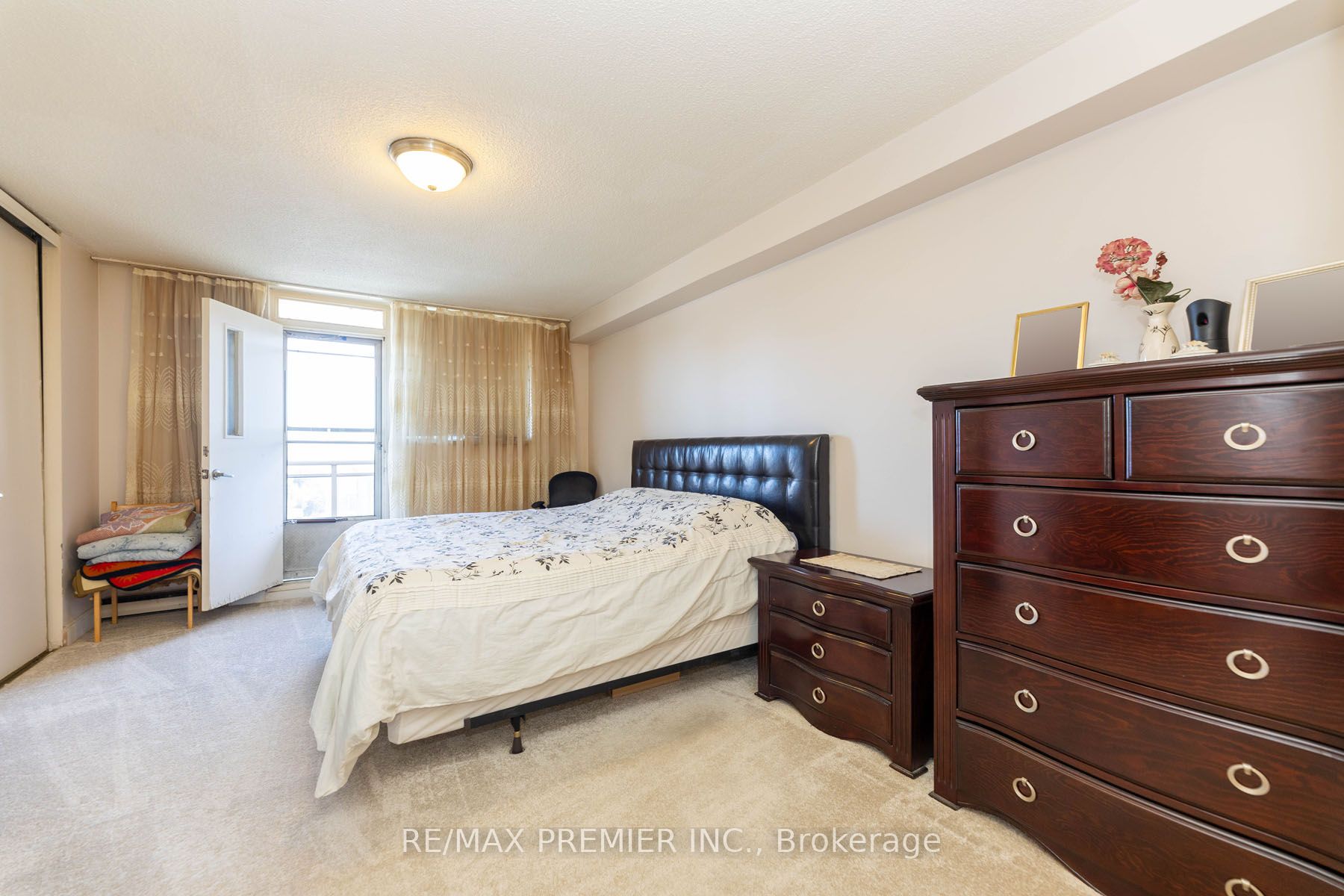 49 Silverstone Dr, #1108