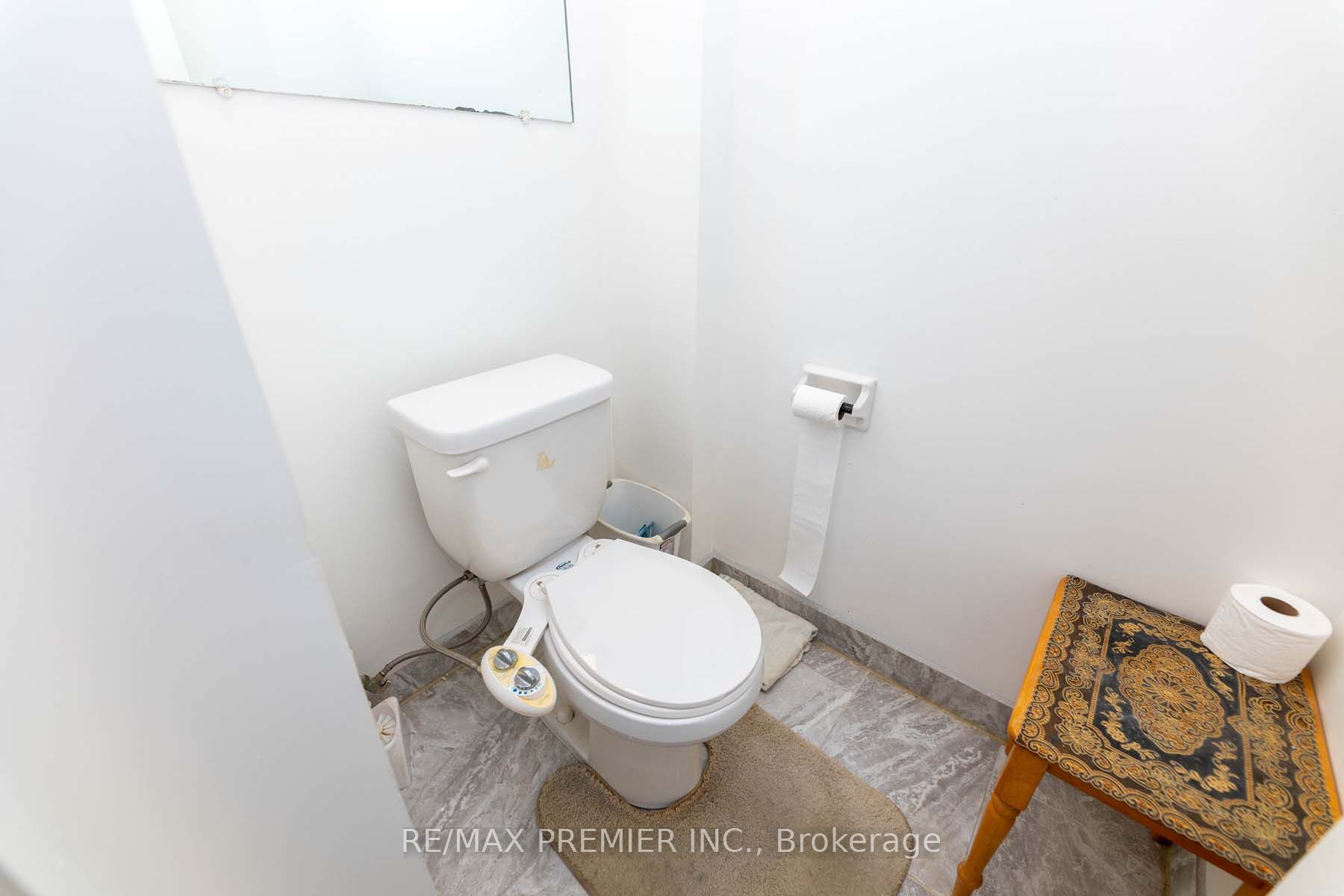 49 Silverstone Dr, #1108