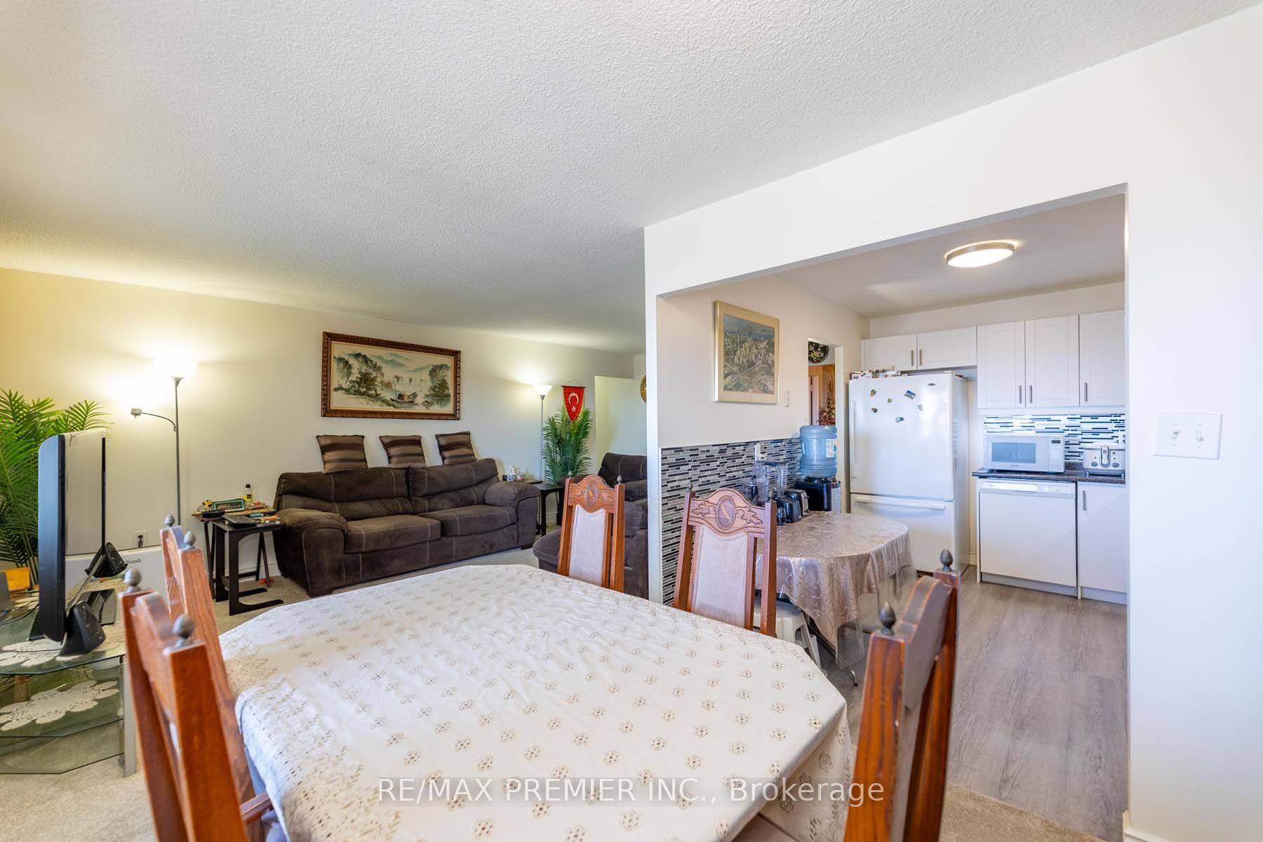 49 Silverstone Dr, #1108