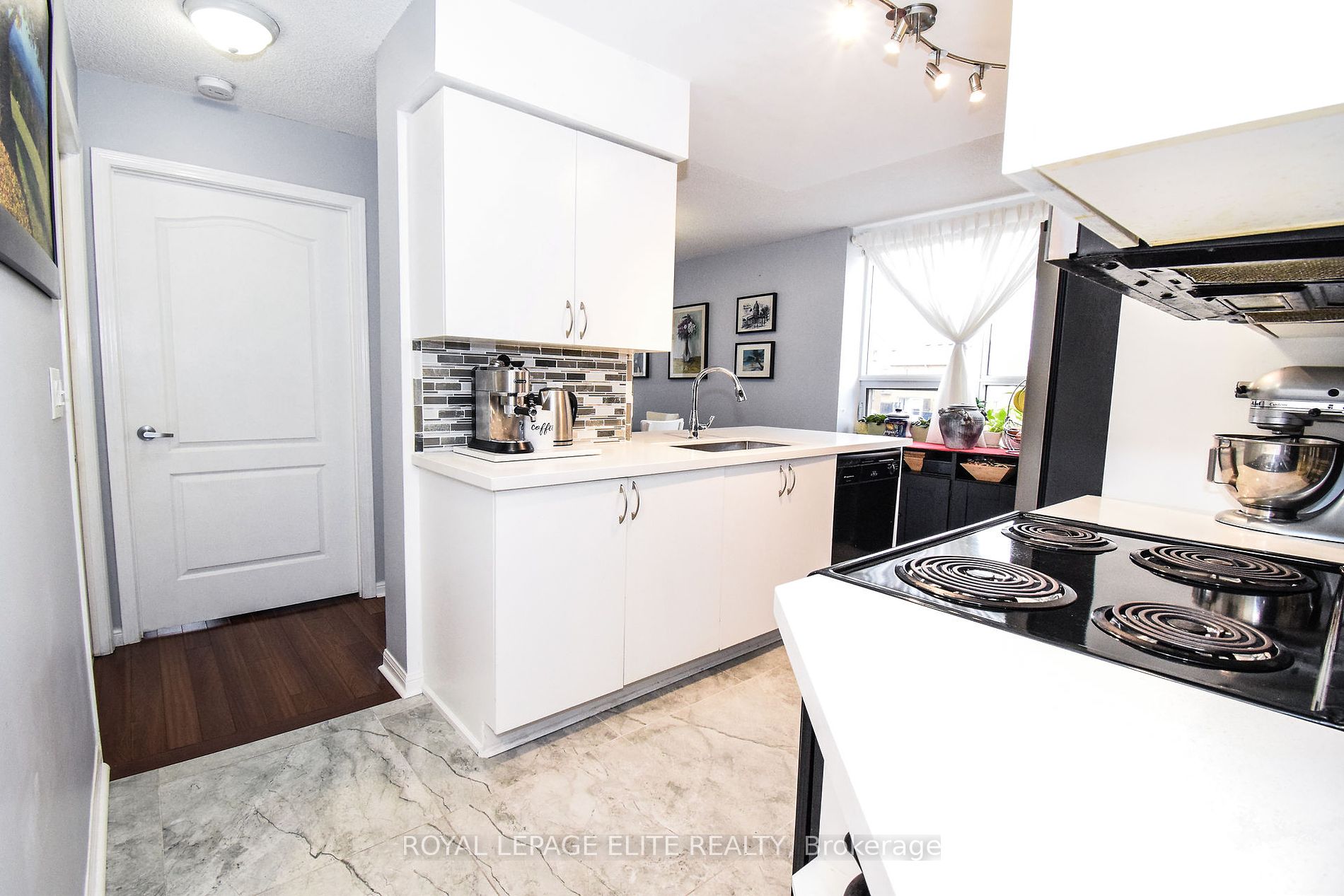 4 ELSINORE Path, #203