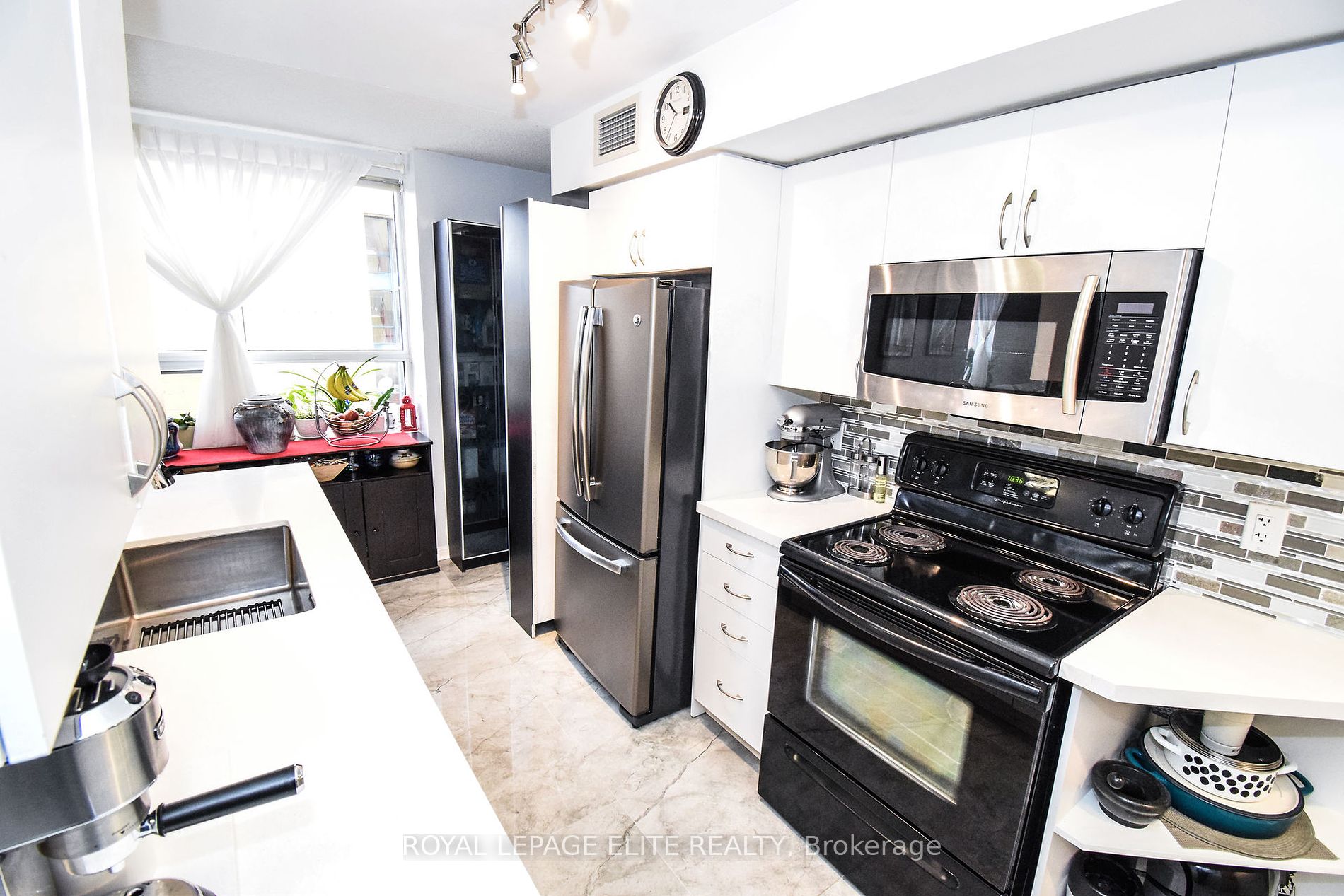 4 ELSINORE Path, #203