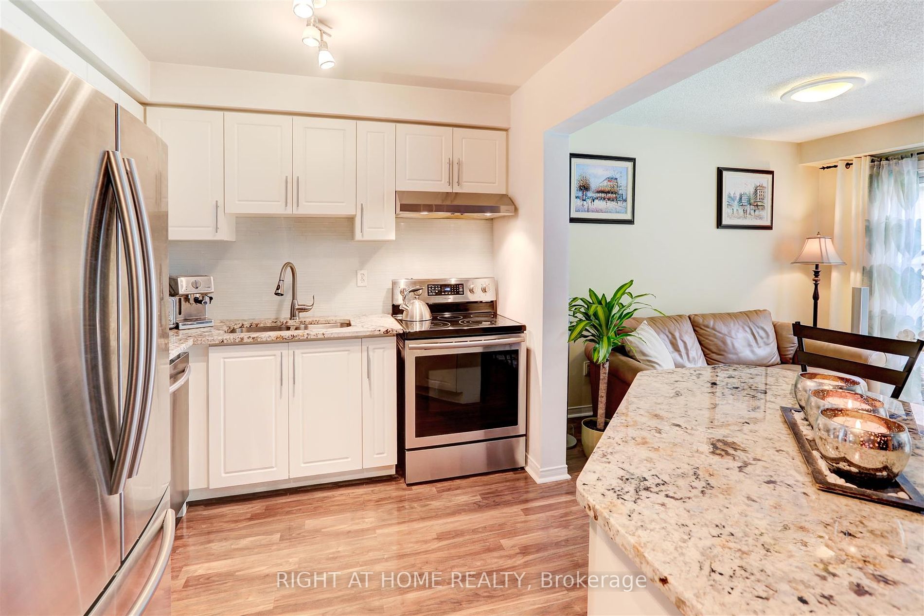 5030 Heatherleigh Ave, #17