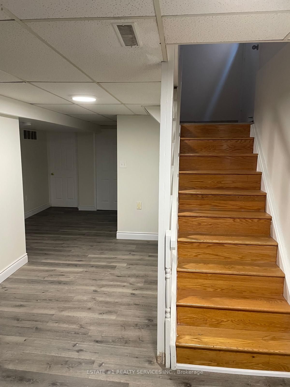 3384 Dovetail Mews