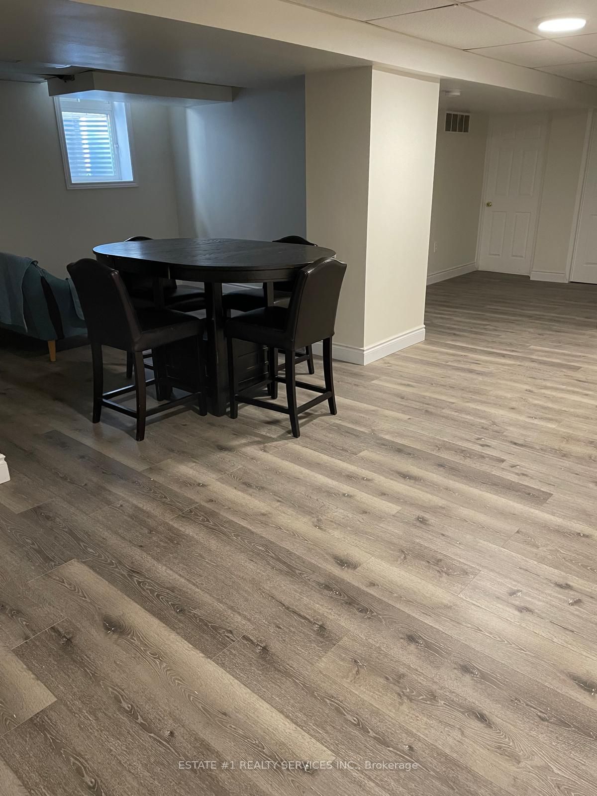 3384 Dovetail Mews