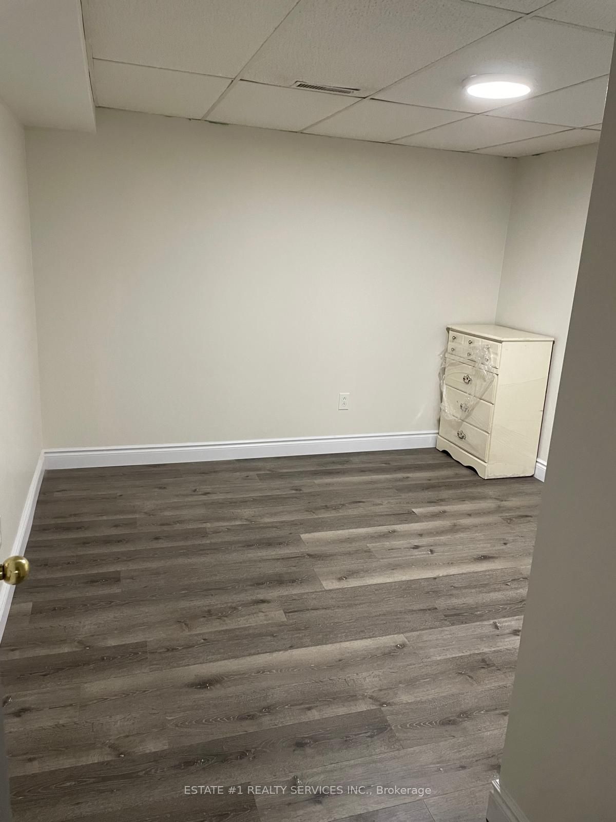 3384 Dovetail Mews