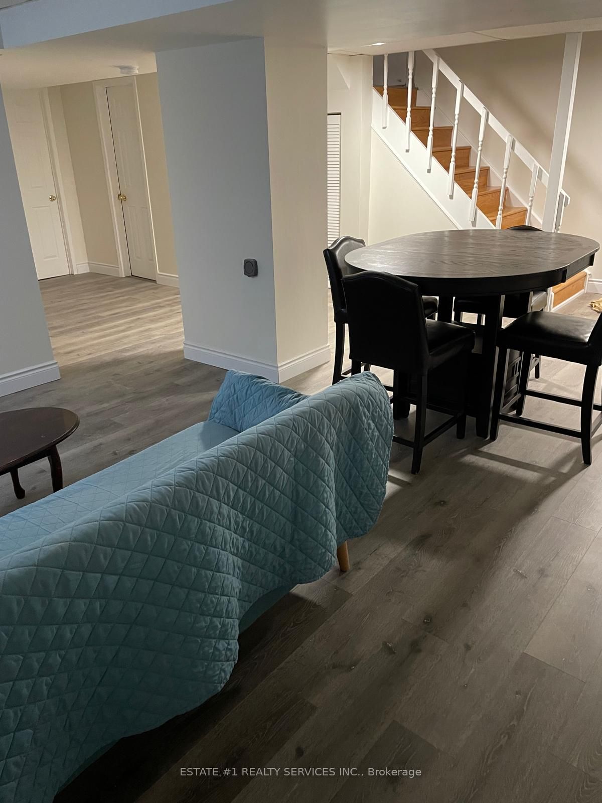3384 Dovetail Mews