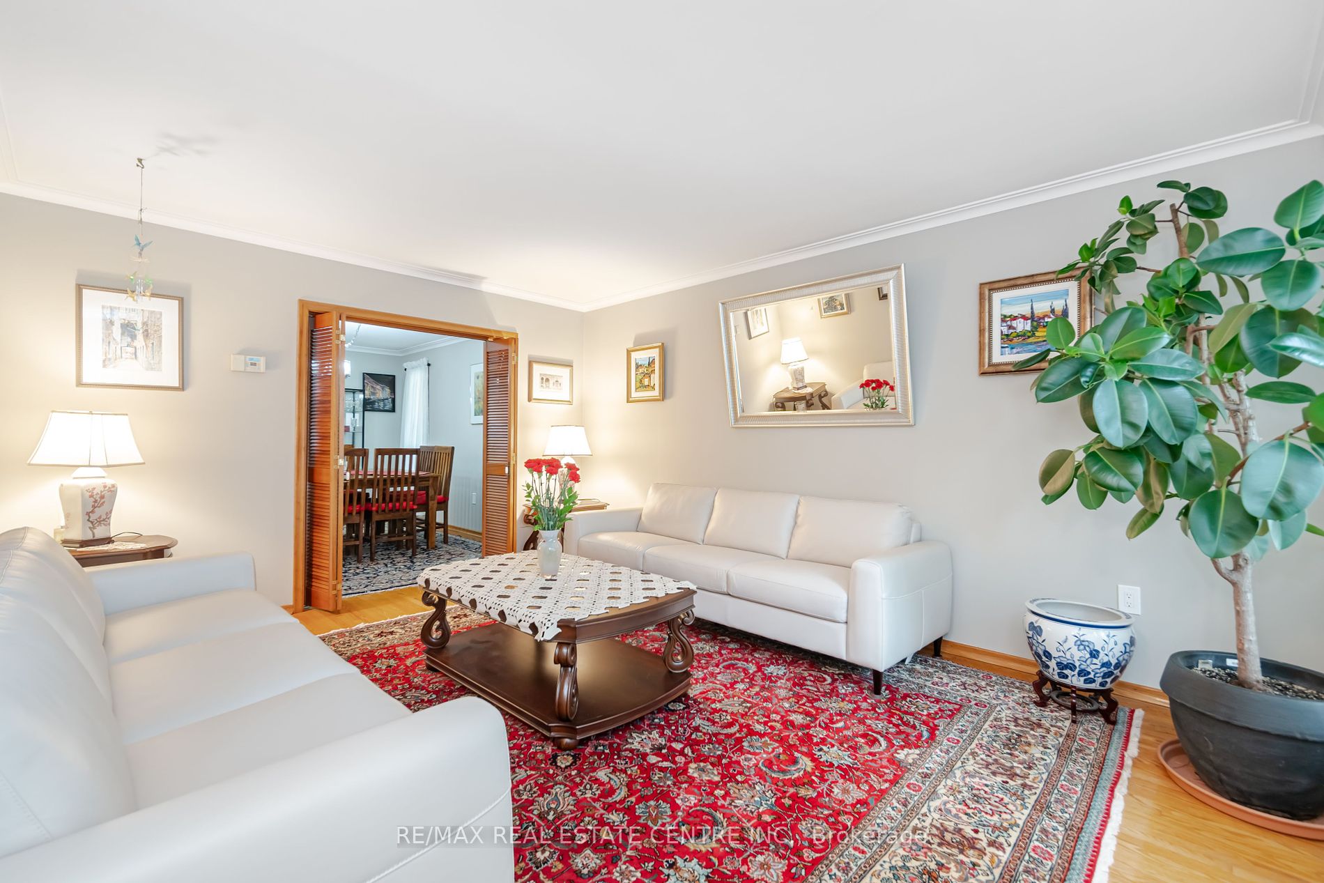 97 Ambleside Dr