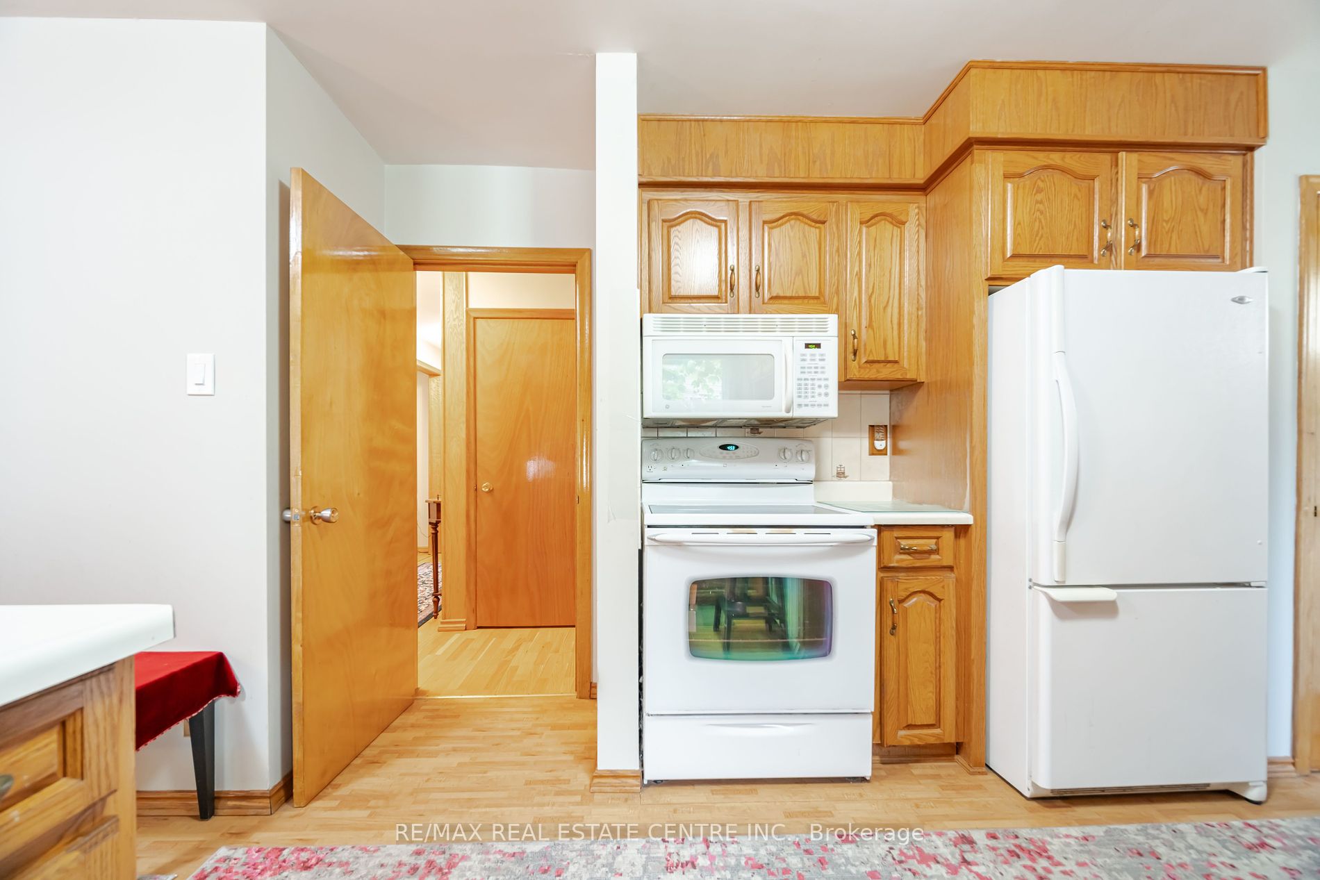 97 Ambleside Dr