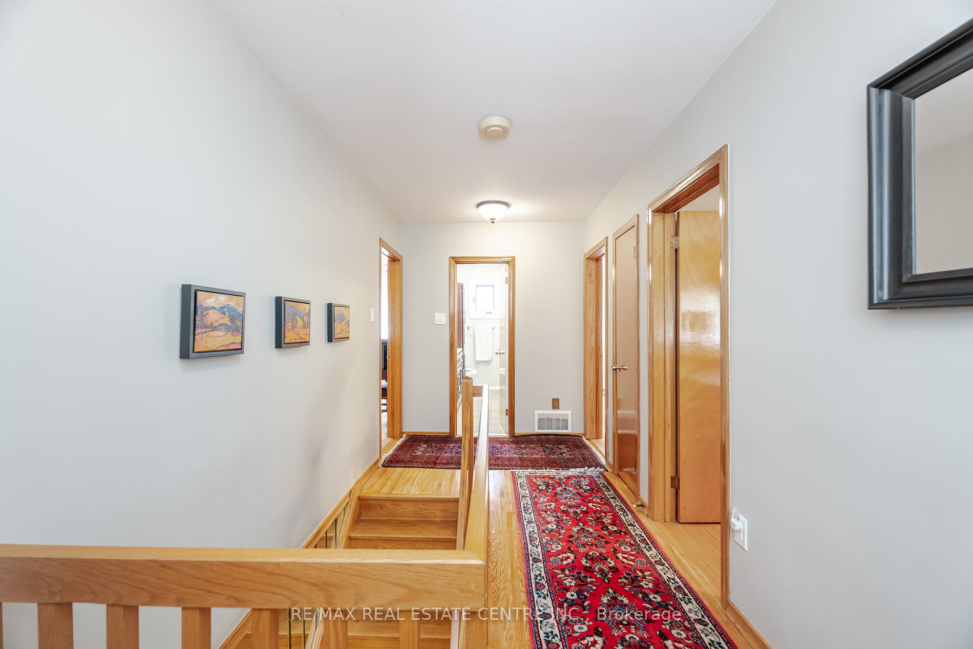 97 Ambleside Dr