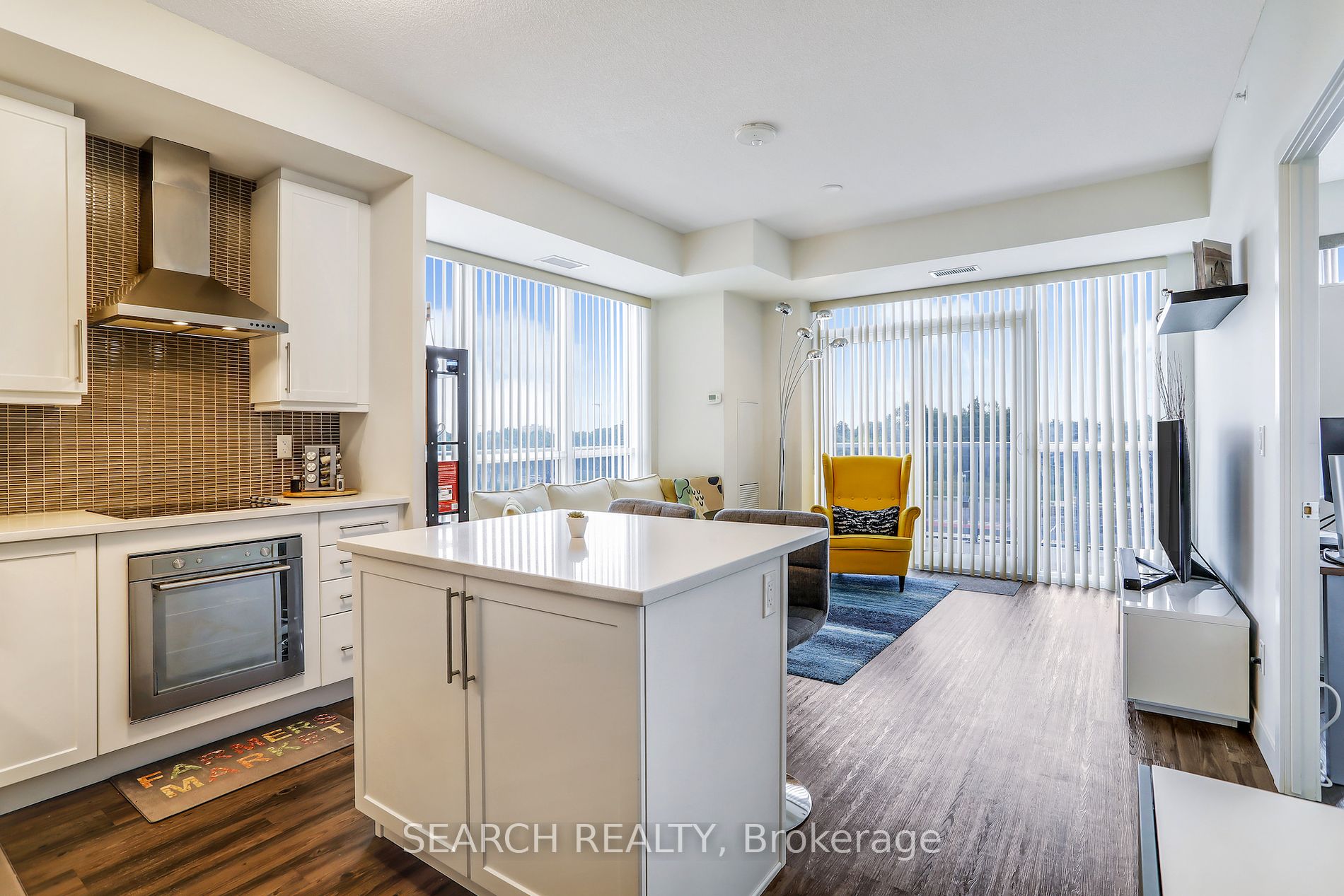 2093 Fairview St, #404