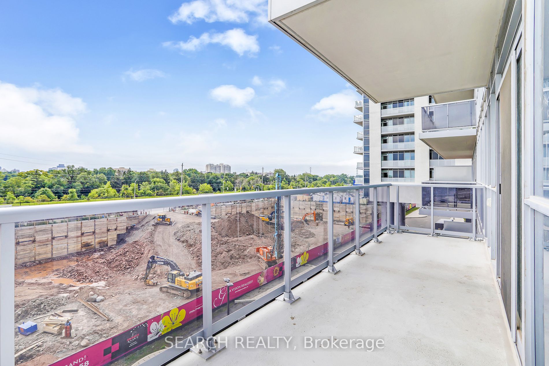 2093 Fairview St, #404