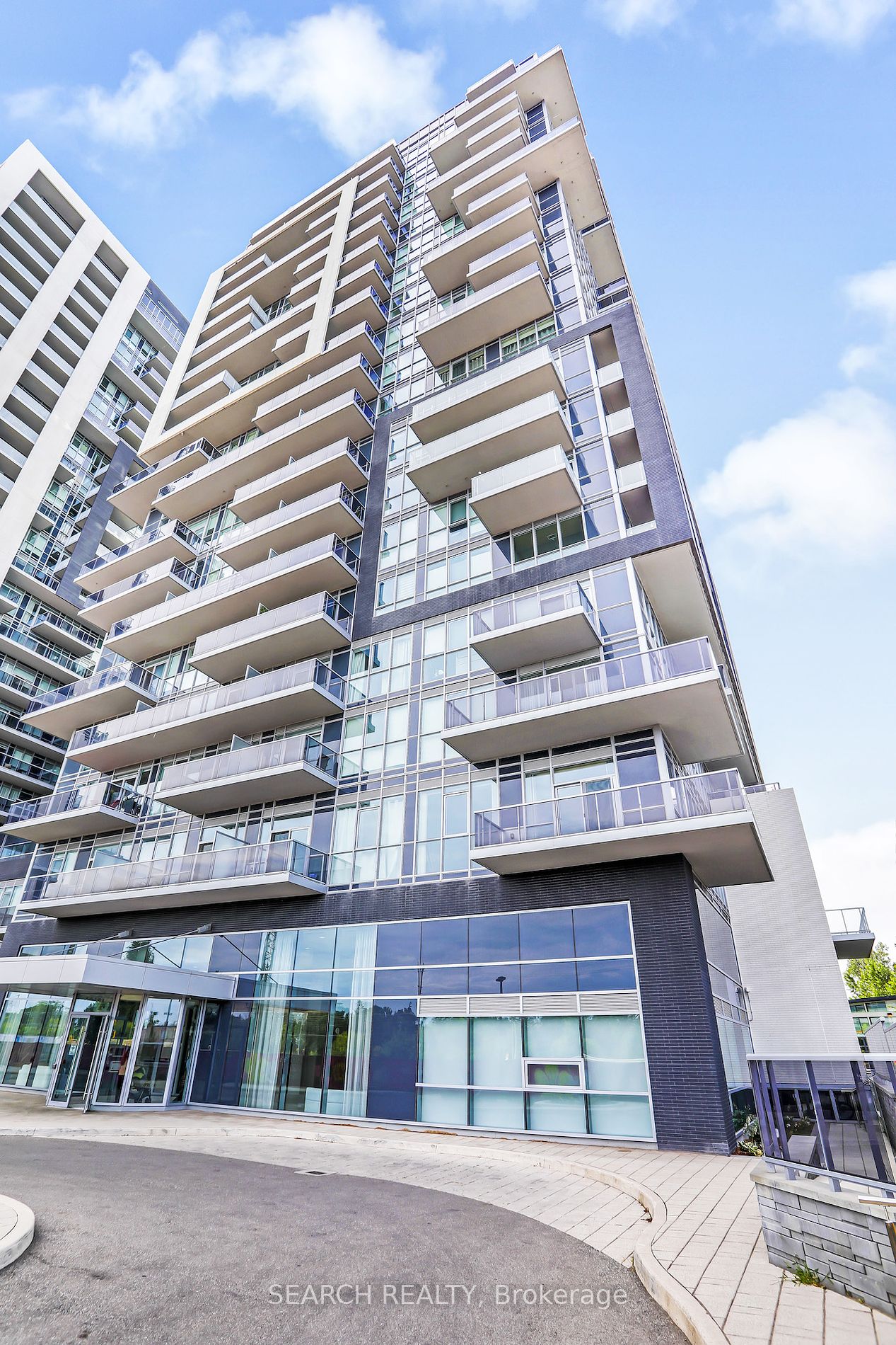 2093 Fairview St, #404