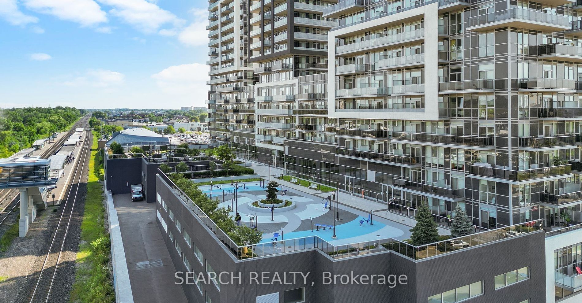 2093 Fairview St, #404