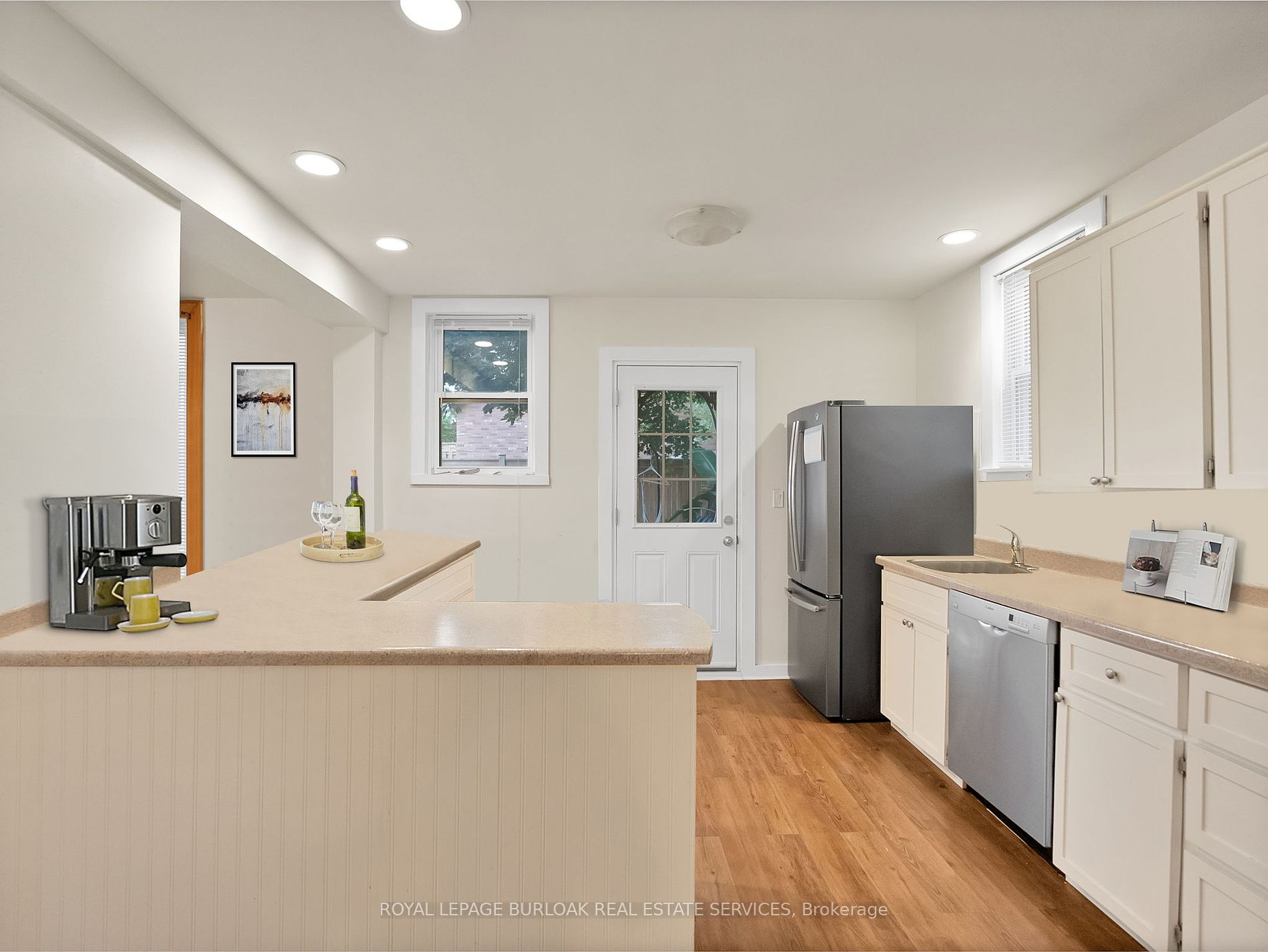 295 Plains Rd W