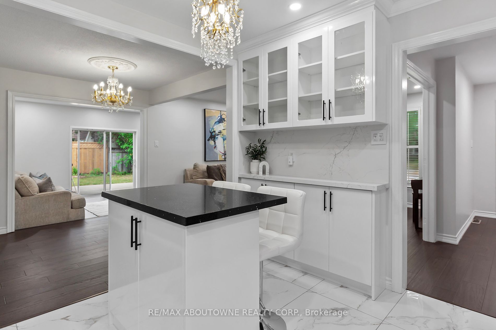 440 Sunset Drive