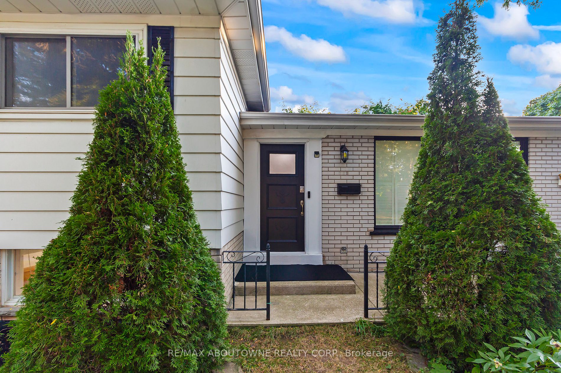 440 Sunset Drive