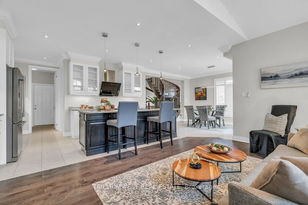 49 Sierra Cres