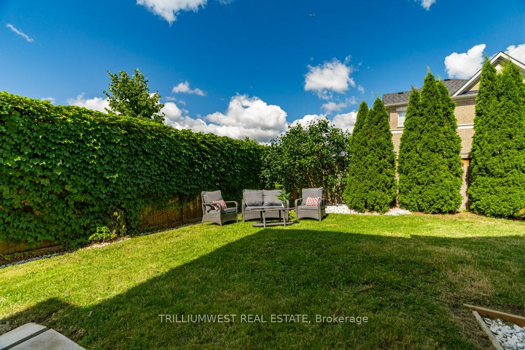 49 Sierra Cres