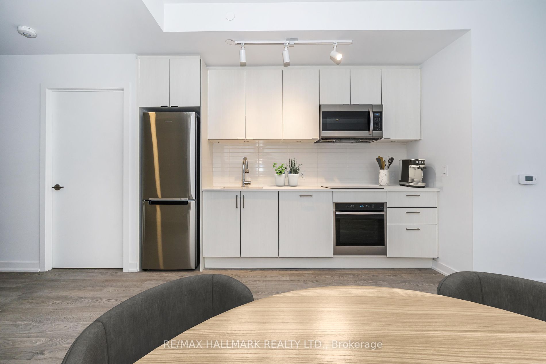 1928 Lake Shore Blvd W, #1806