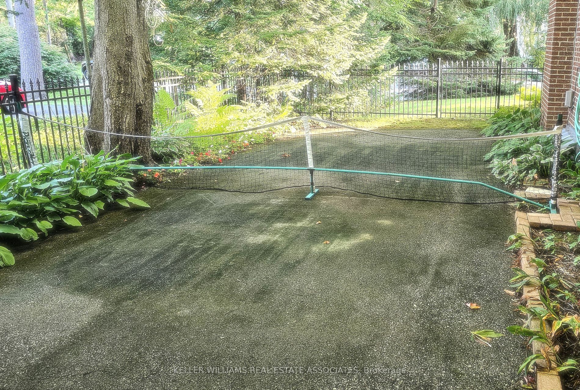 1244 Woodland Ave