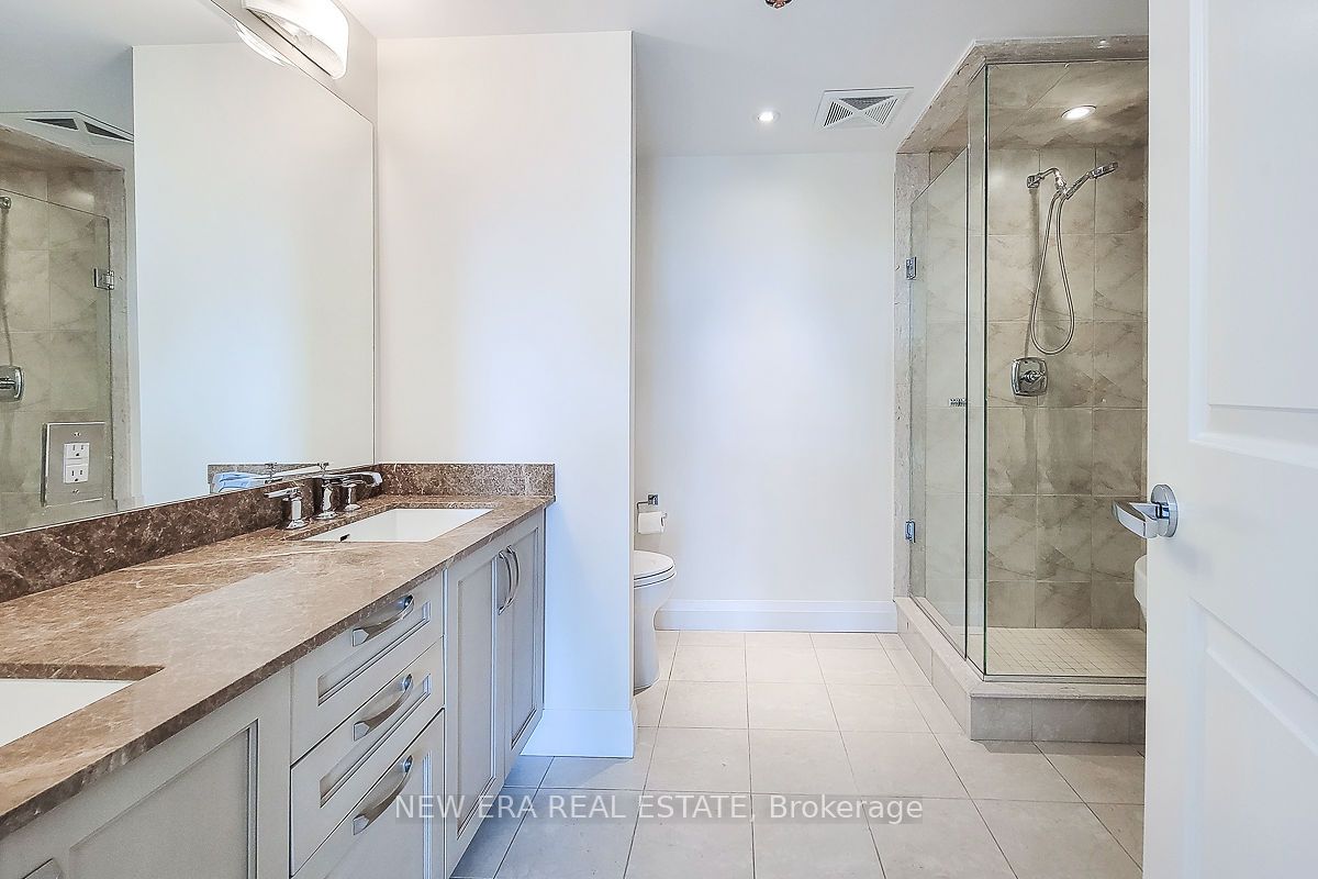 11 Bronte Rd, #323