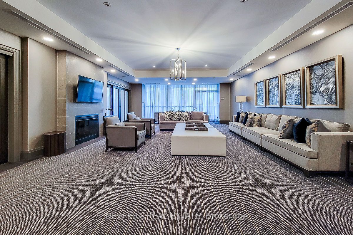 11 Bronte Rd, #323