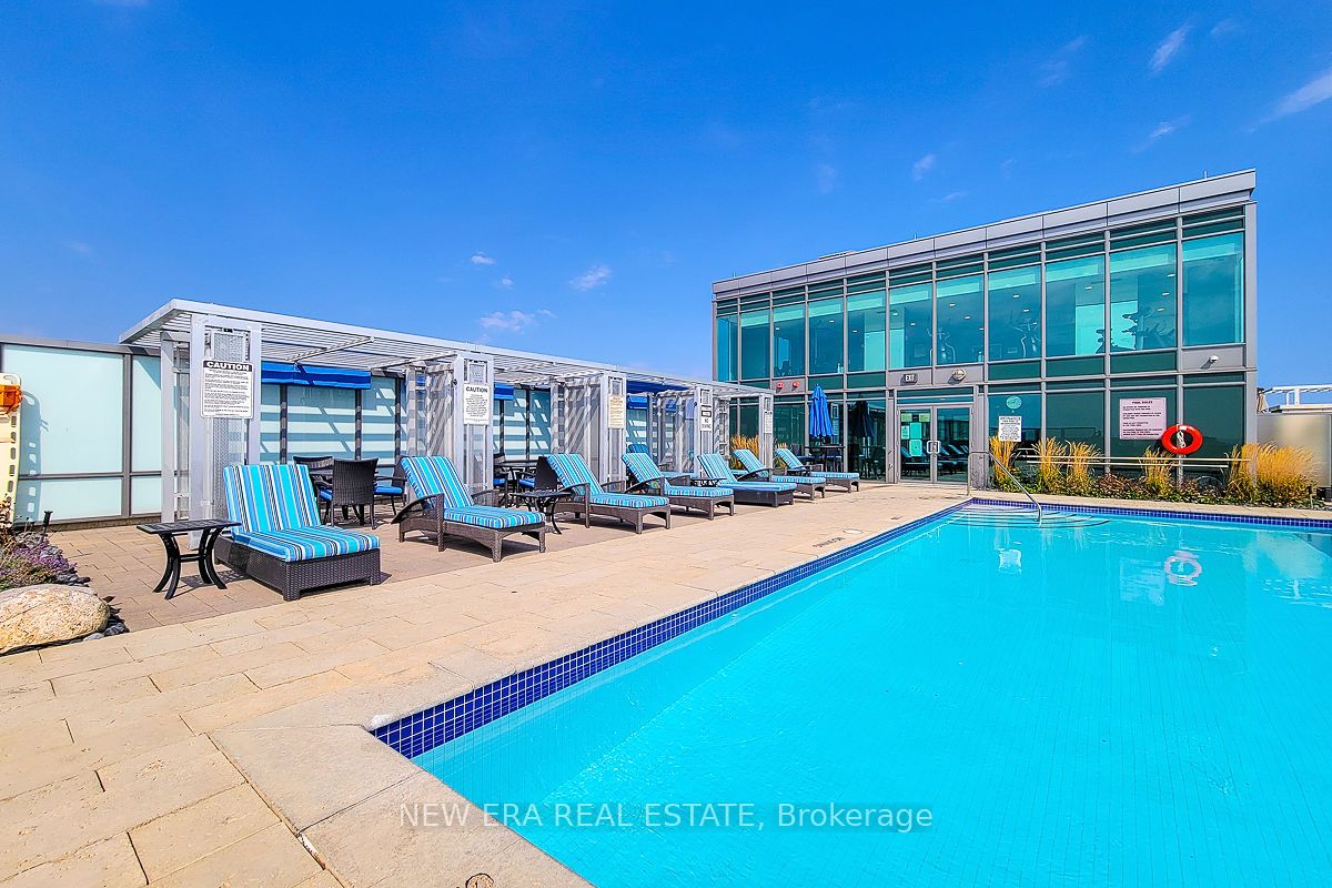 11 Bronte Rd, #323
