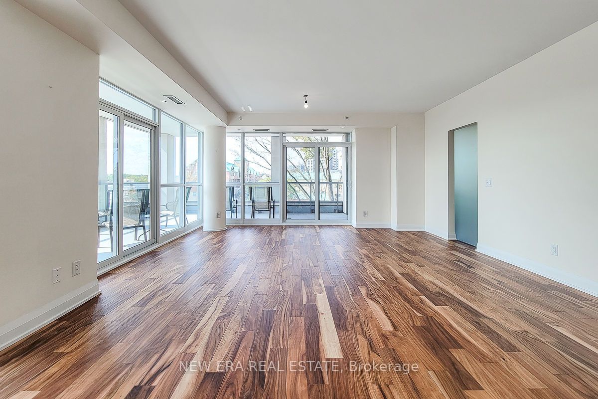 11 Bronte Rd, #323