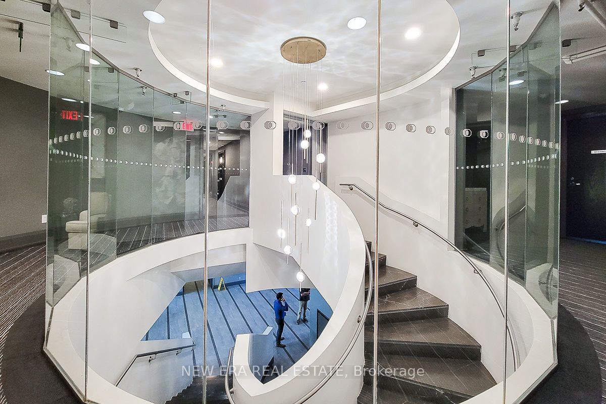11 Bronte Rd, #323
