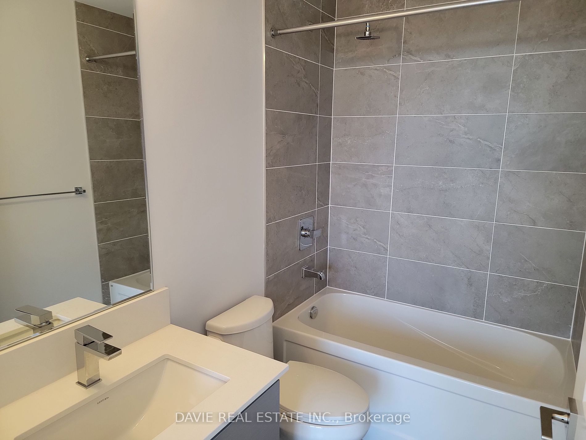 36 Elm Dr W, #3507