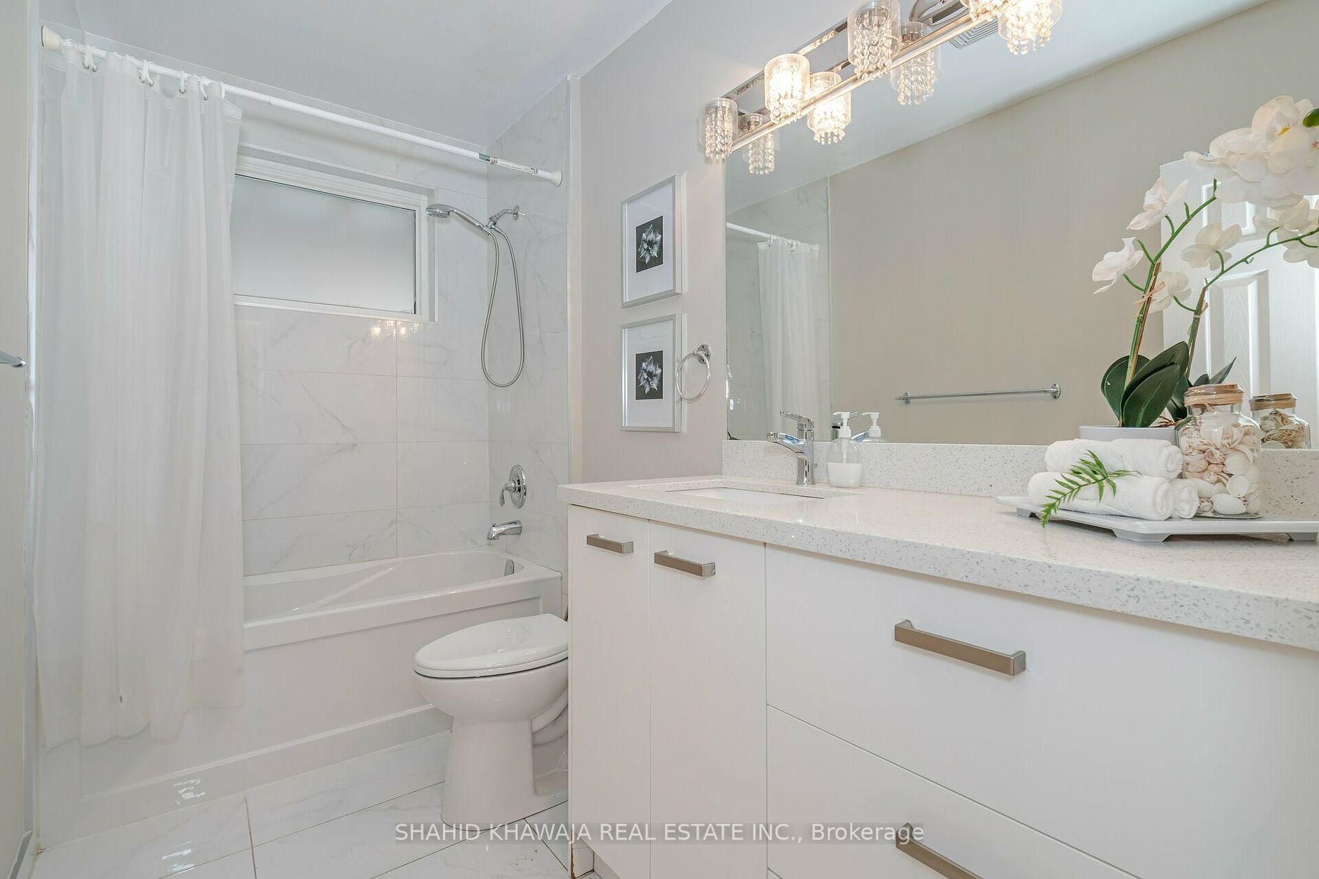2271 Truscott Dr