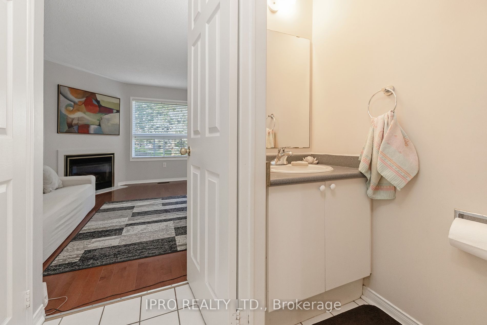 2555 Thomas St, #112
