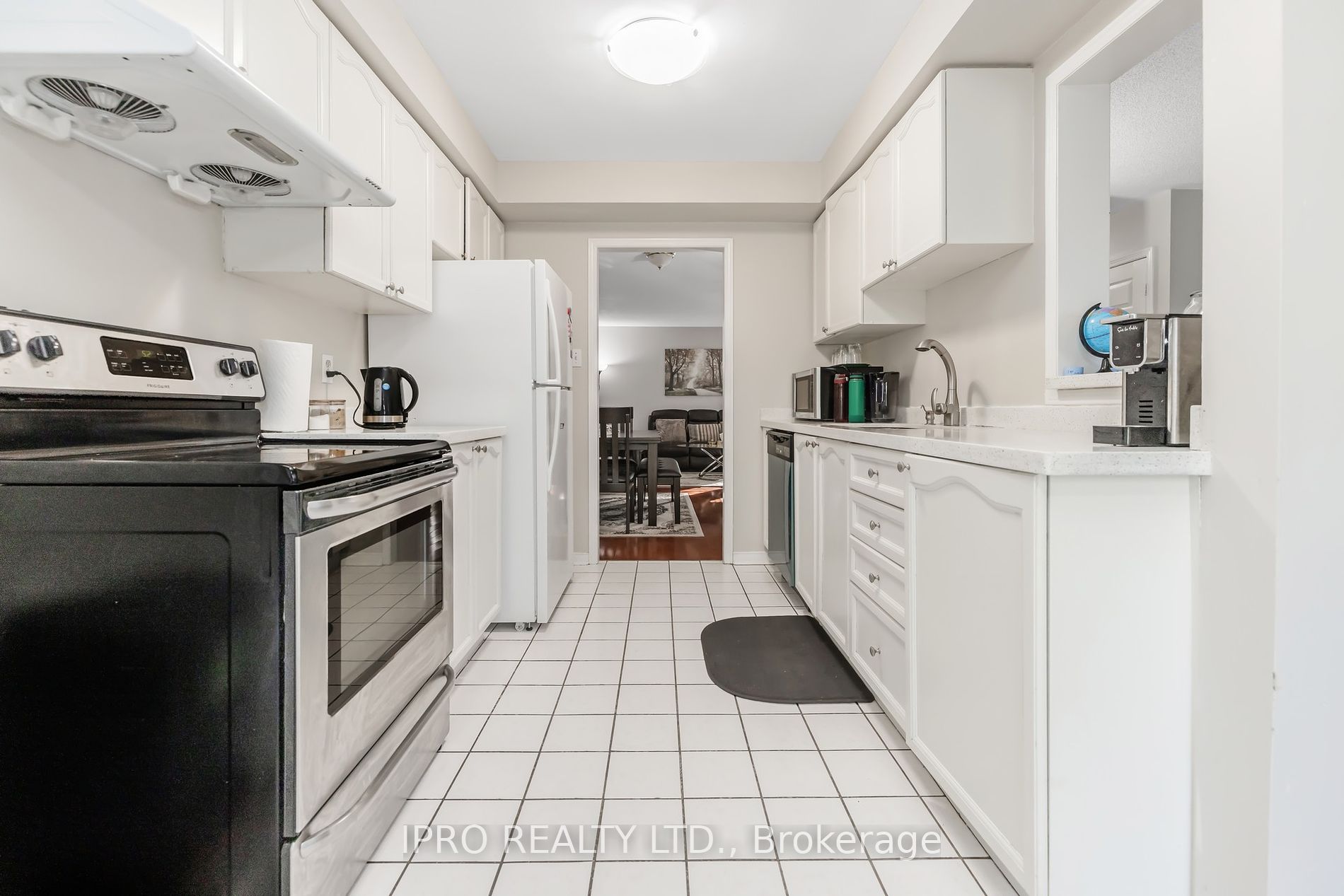 2555 Thomas St, #112
