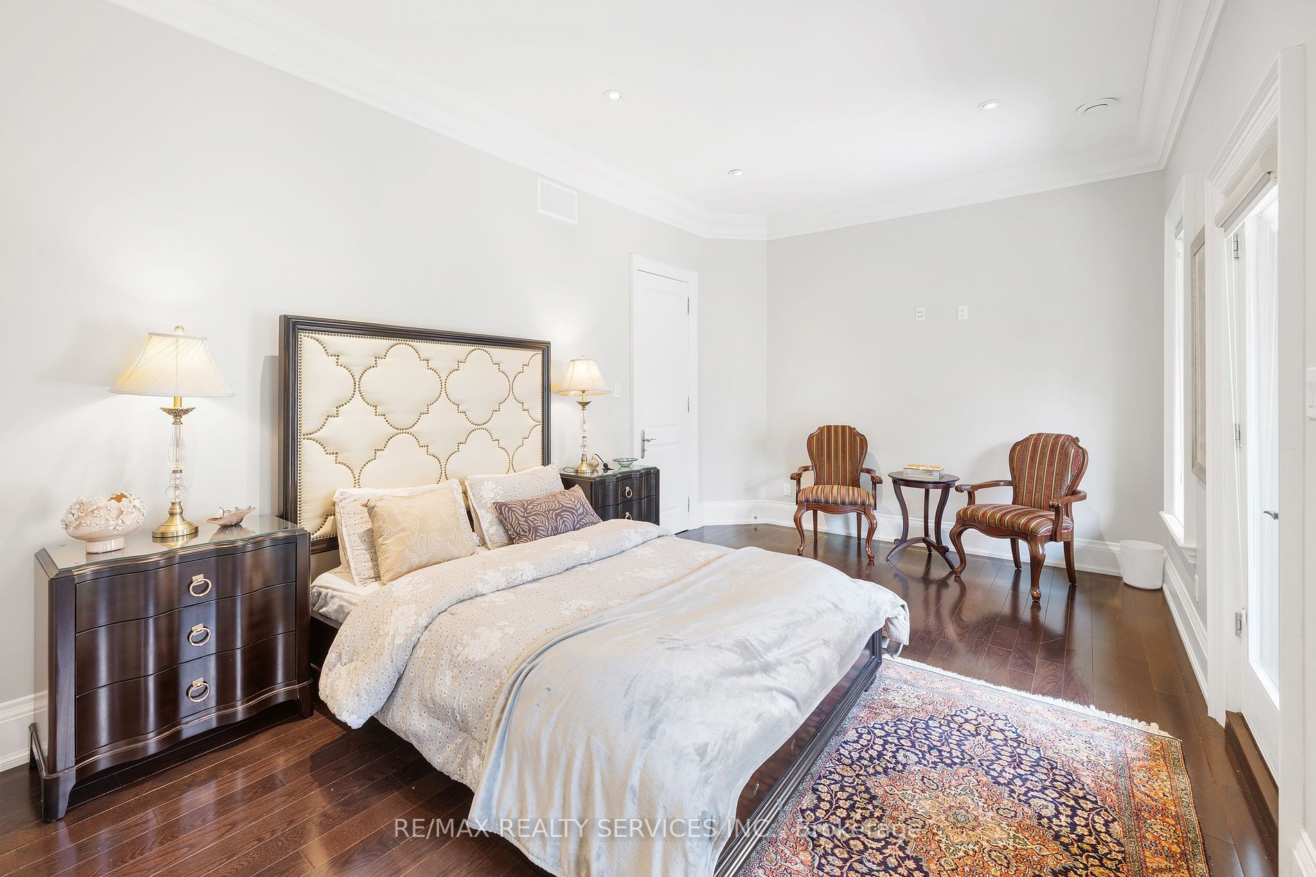 2454 Mississauga Rd