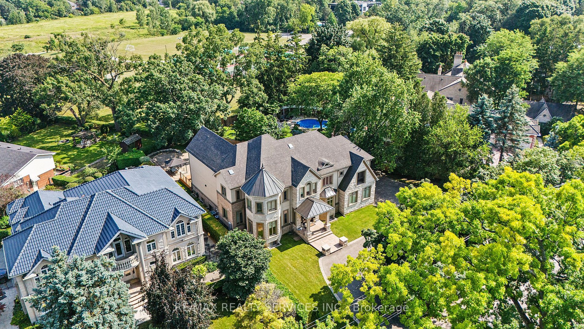2454 Mississauga Rd