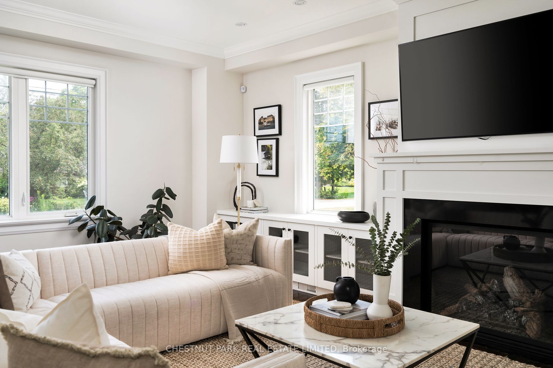 28 Glen Crescent Dr
