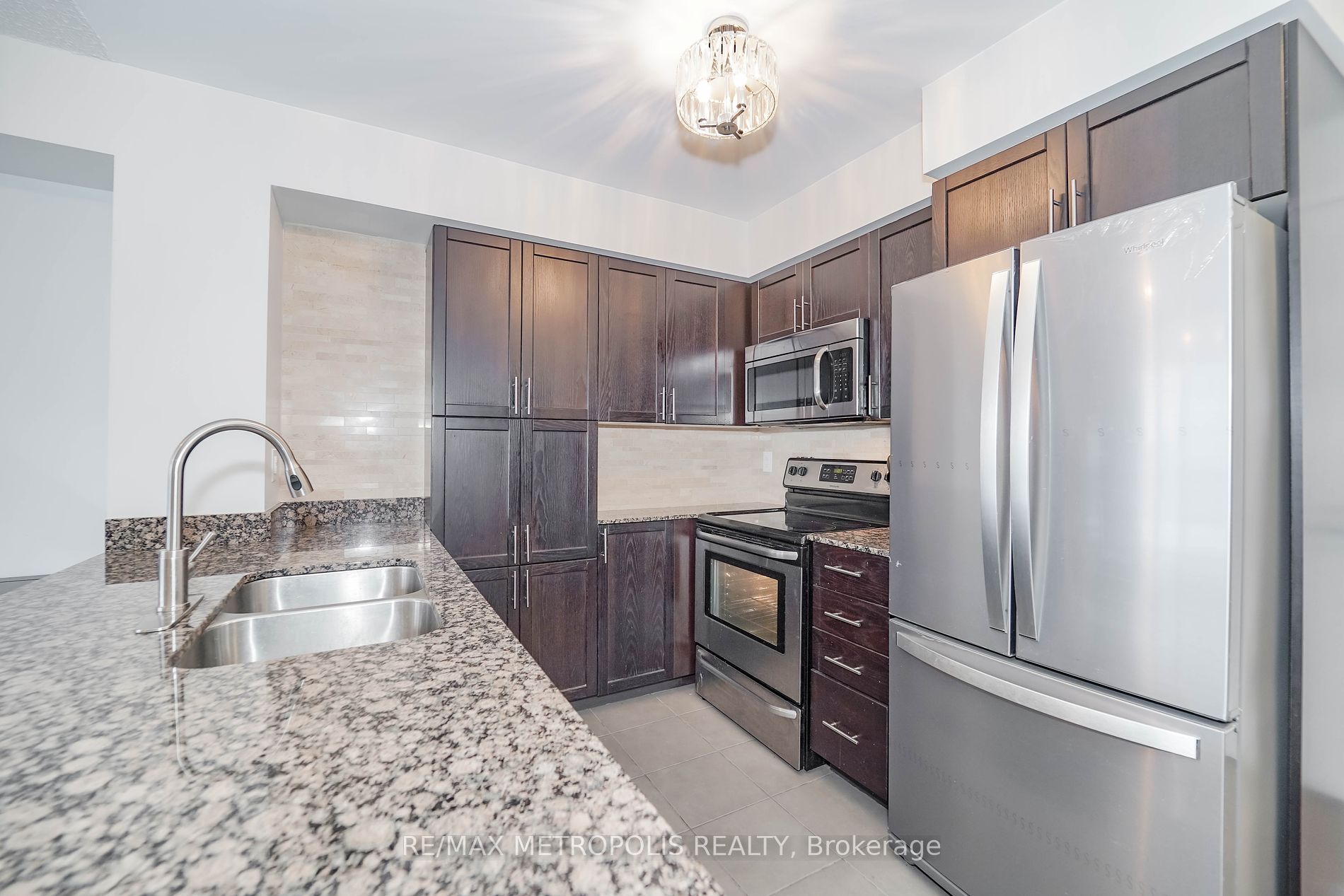 800 Lawrence Ave W, #415