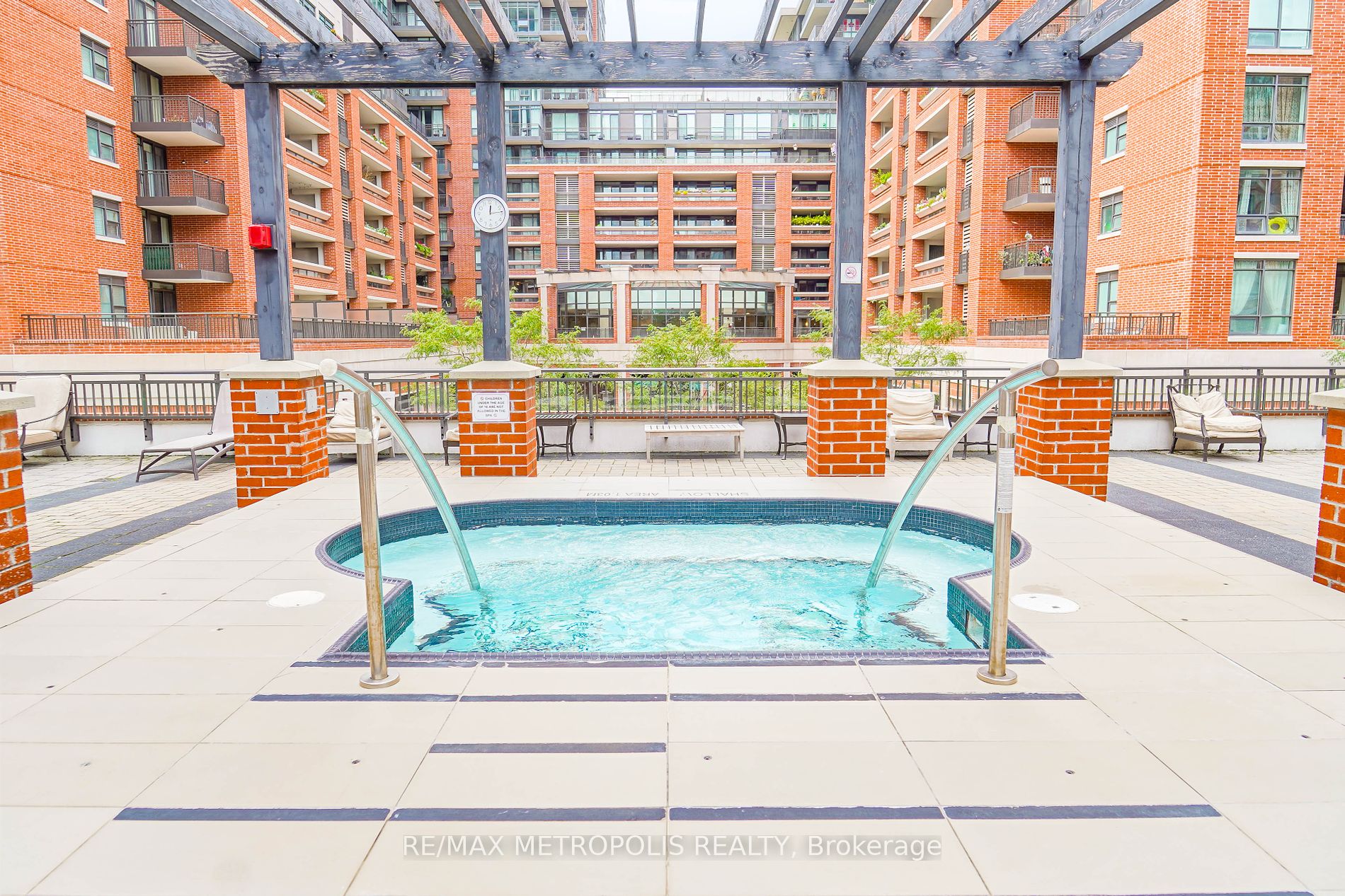 800 Lawrence Ave W, #415