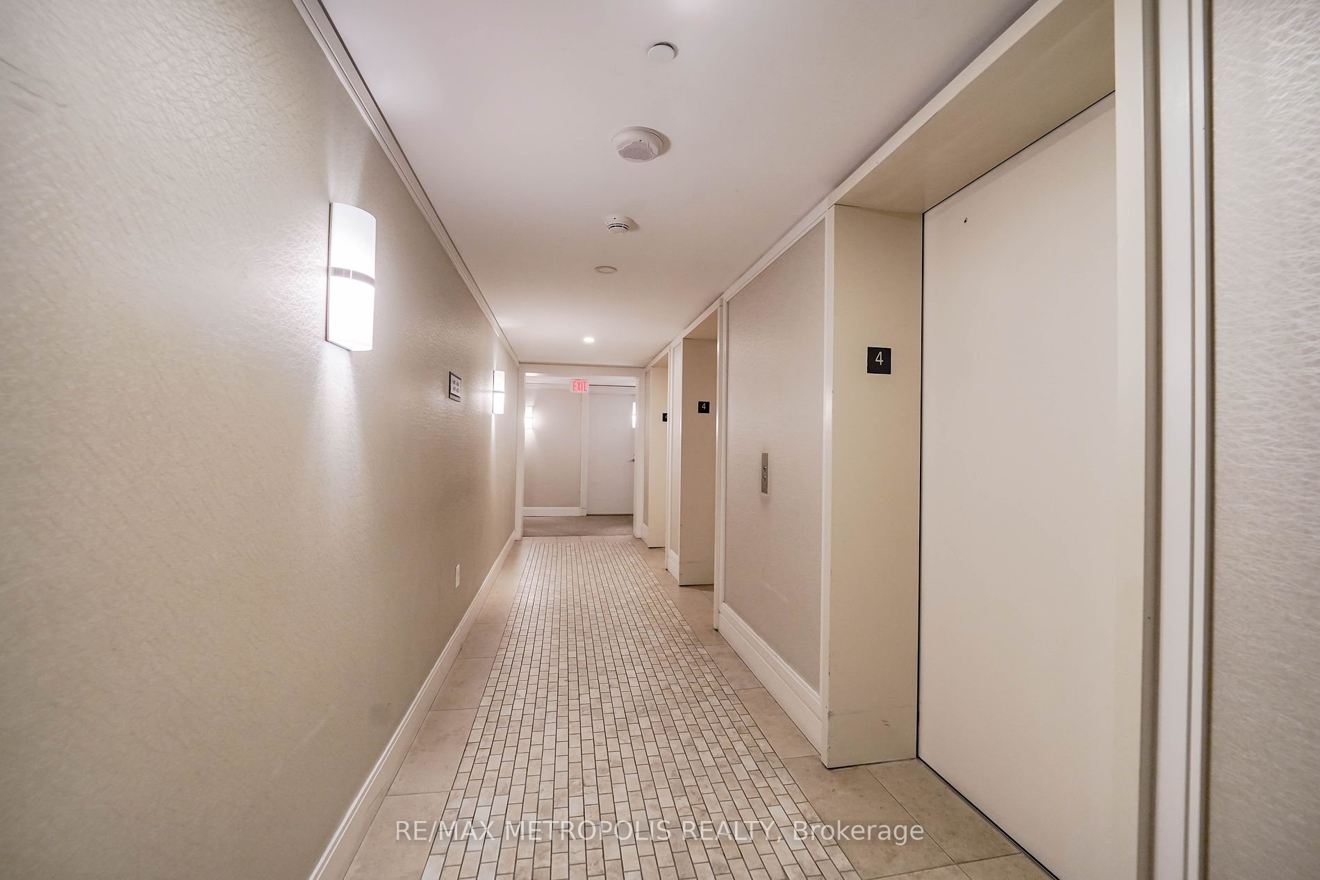 800 Lawrence Ave W, #415
