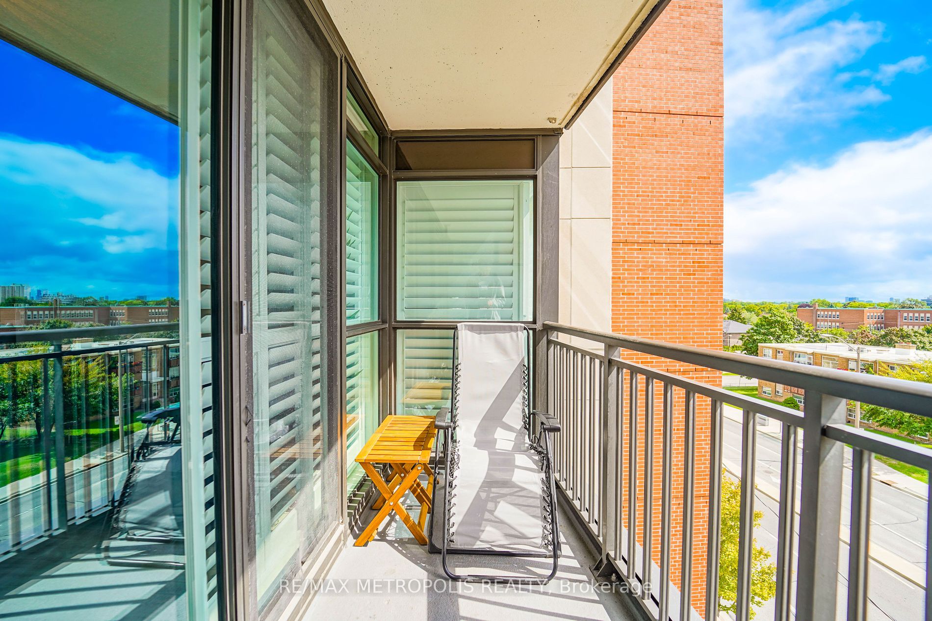800 Lawrence Ave W, #415