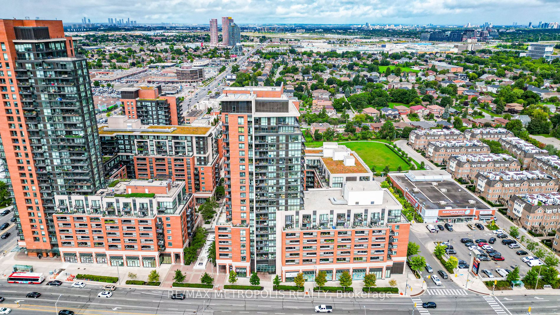 800 Lawrence Ave W, #415