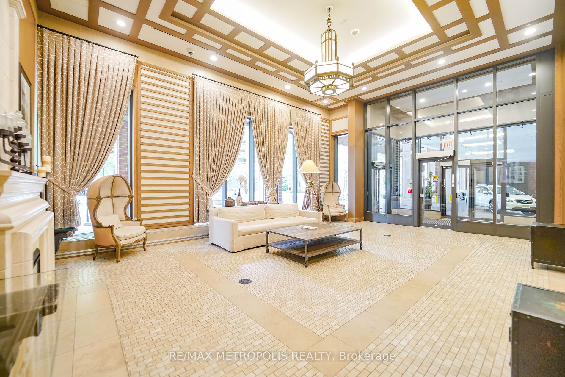 800 Lawrence Ave W, #415