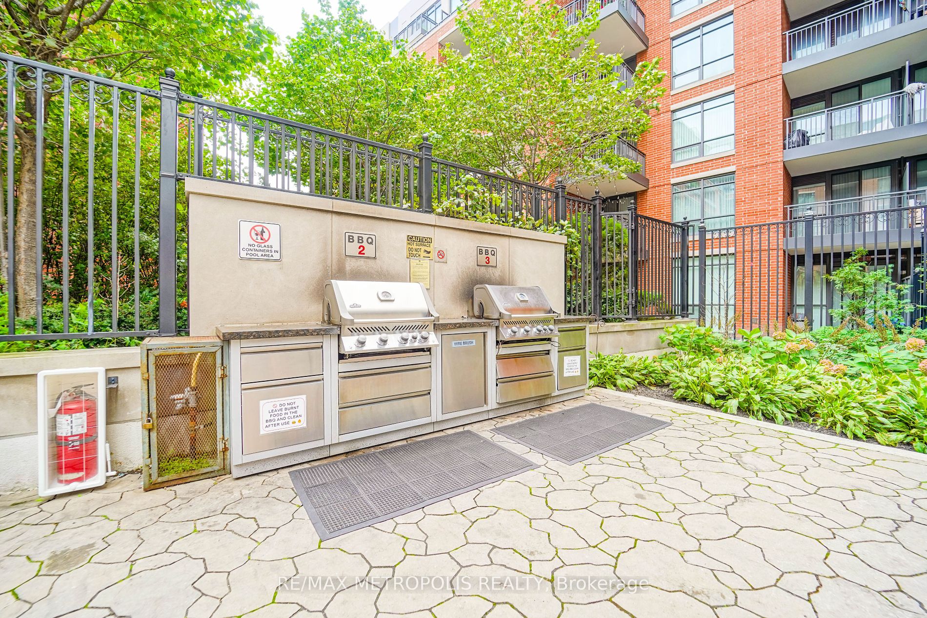 800 Lawrence Ave W, #415