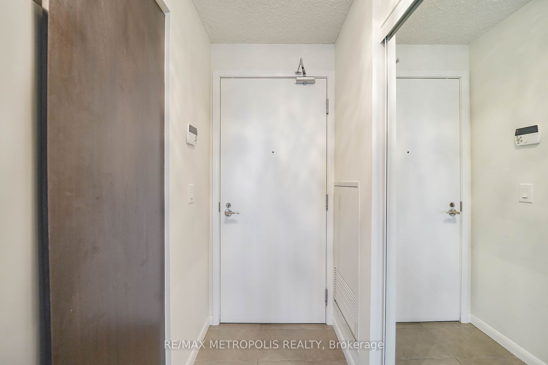 800 Lawrence Ave W, #415