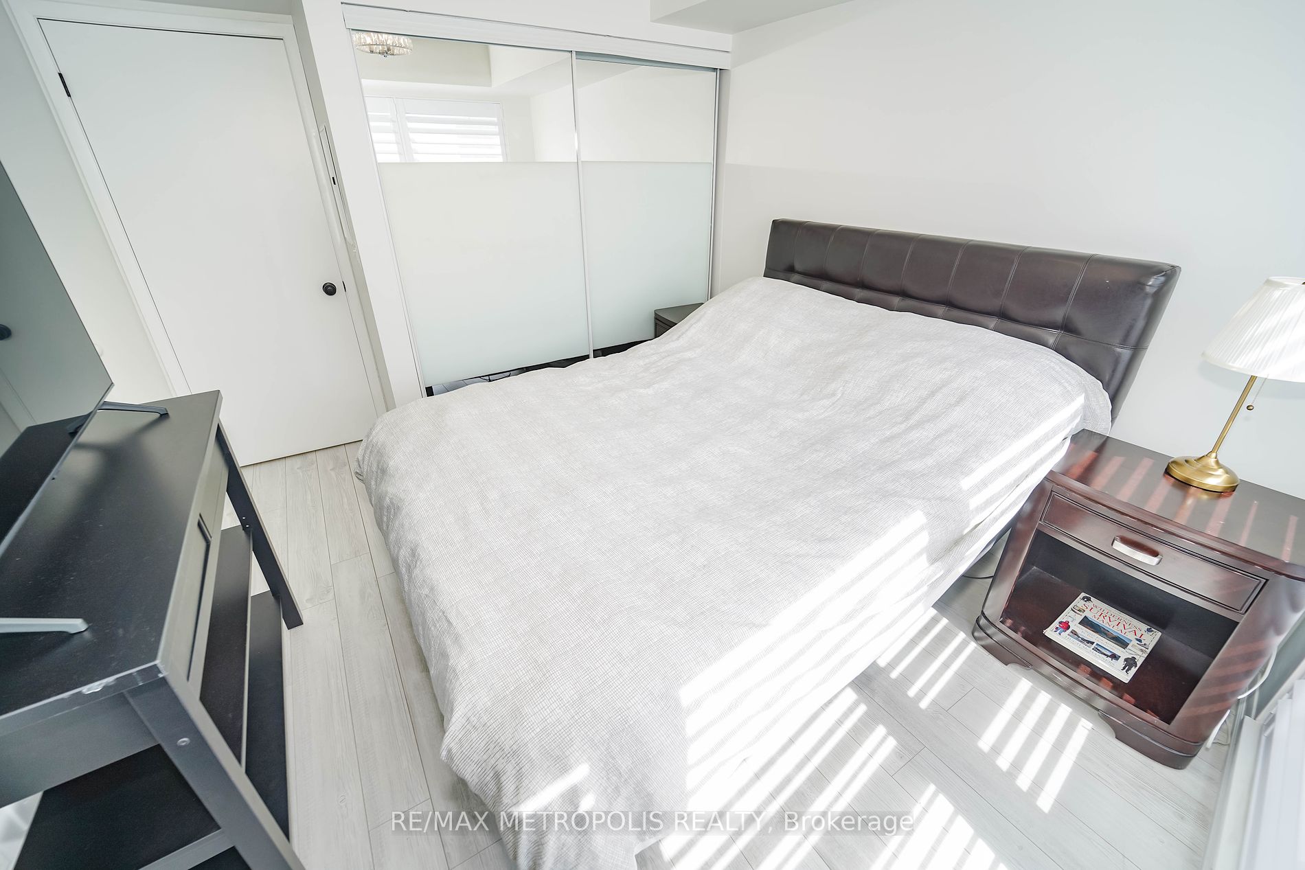 800 Lawrence Ave W, #415